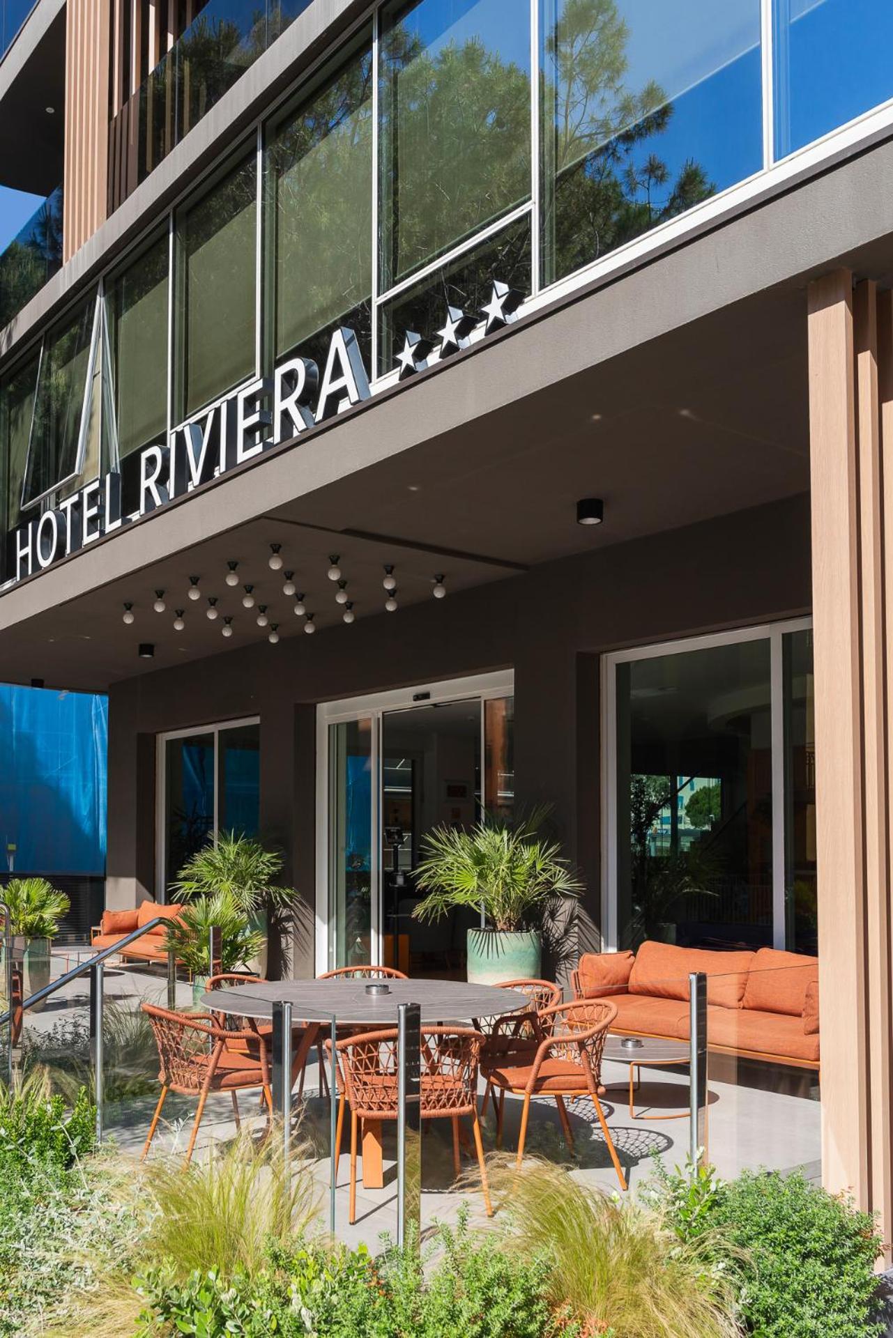 Hotel Riviera B&B Мизано-Адриатико Экстерьер фото